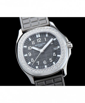 파텍필립 아쿠아넛 35mm-4 5067A